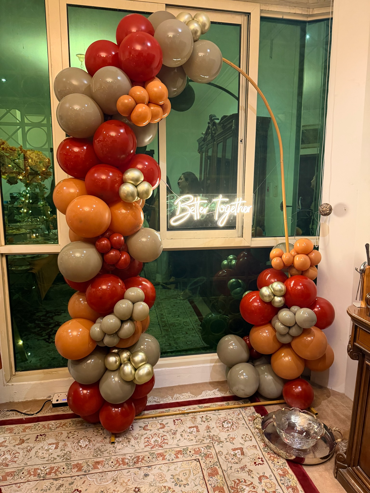 Autumn balloon installation